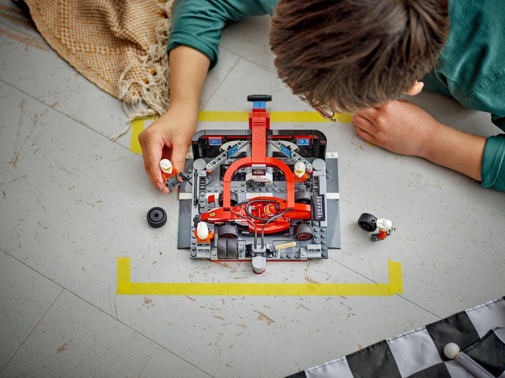 LEGO City F1® Pit Stop & Pit Crew with Ferrari Car 60443